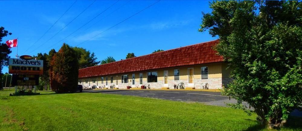 Maciver'S Motel And Camp Blind River Exterior foto